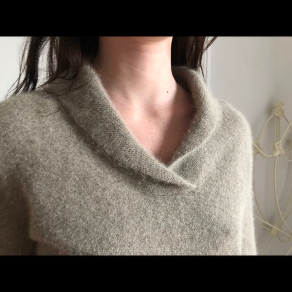 Collared Sweater - Picture 2 of 3